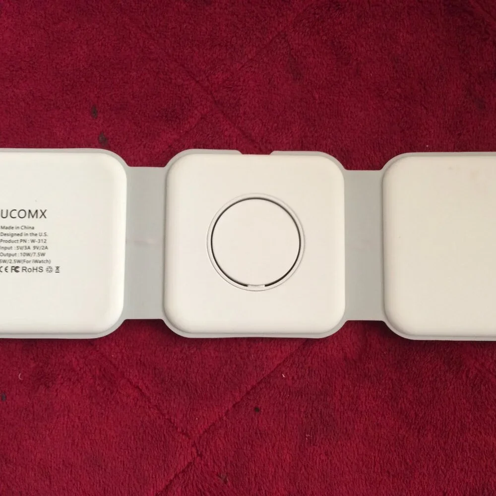UCOMX Nano 3-N-1 Wireless Charger for Apple Devices